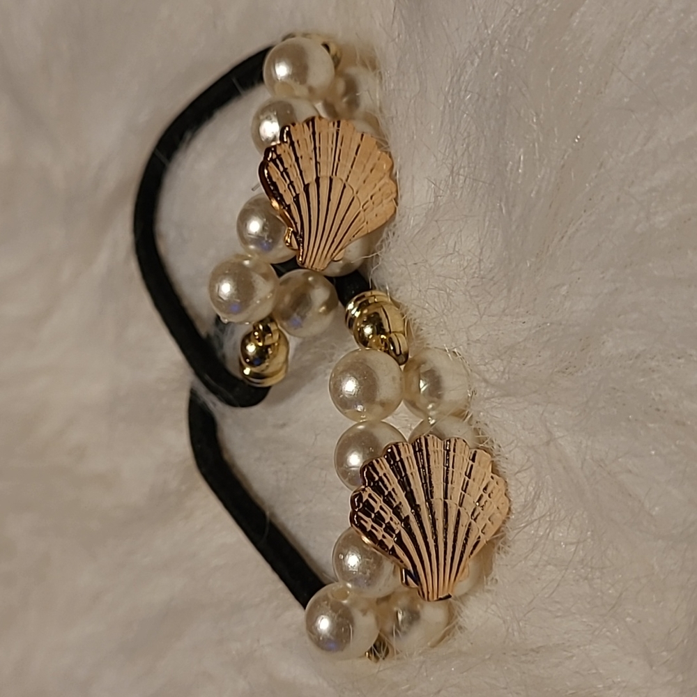 Handmade Ponytails - Picture 2 of 3